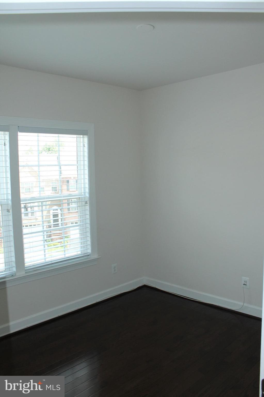 OVERLOOK - Residential Lease