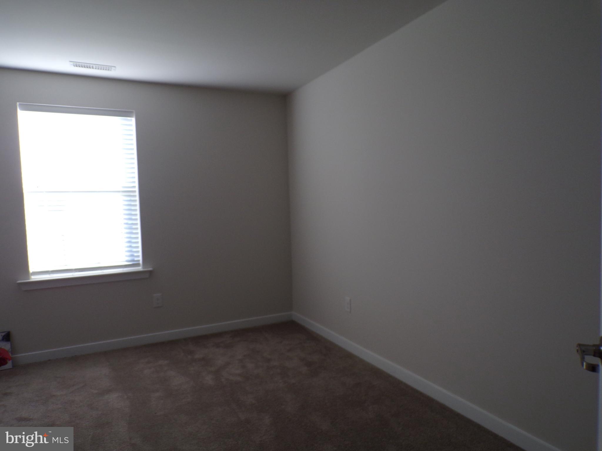 VENUE AT SMITHVILLE GREENE - Residential