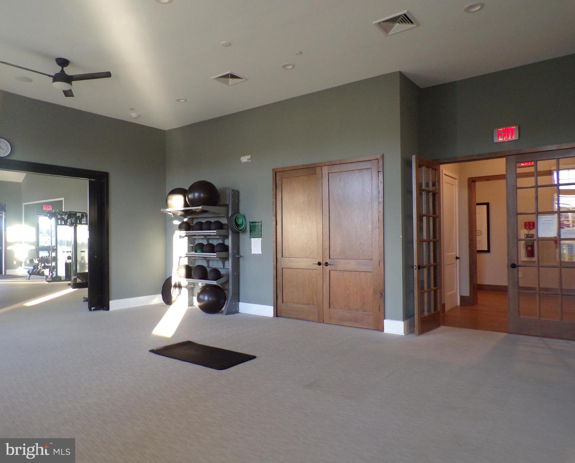 VENUE AT SMITHVILLE GREENE - Residential