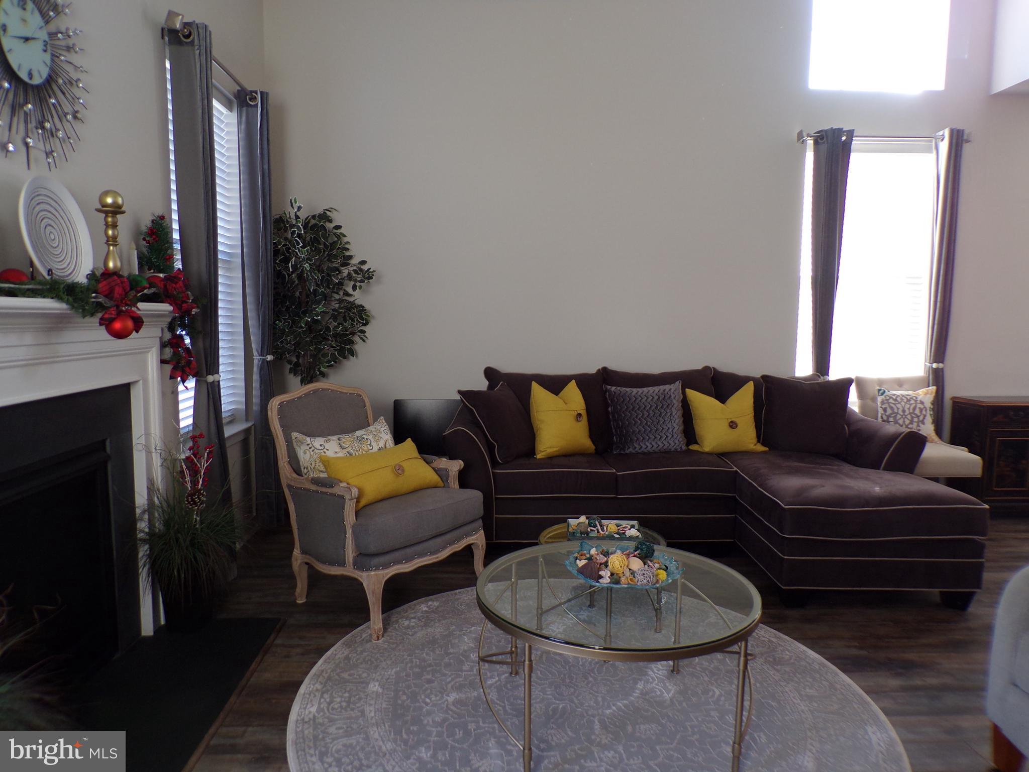 VENUE AT SMITHVILLE GREENE - Residential