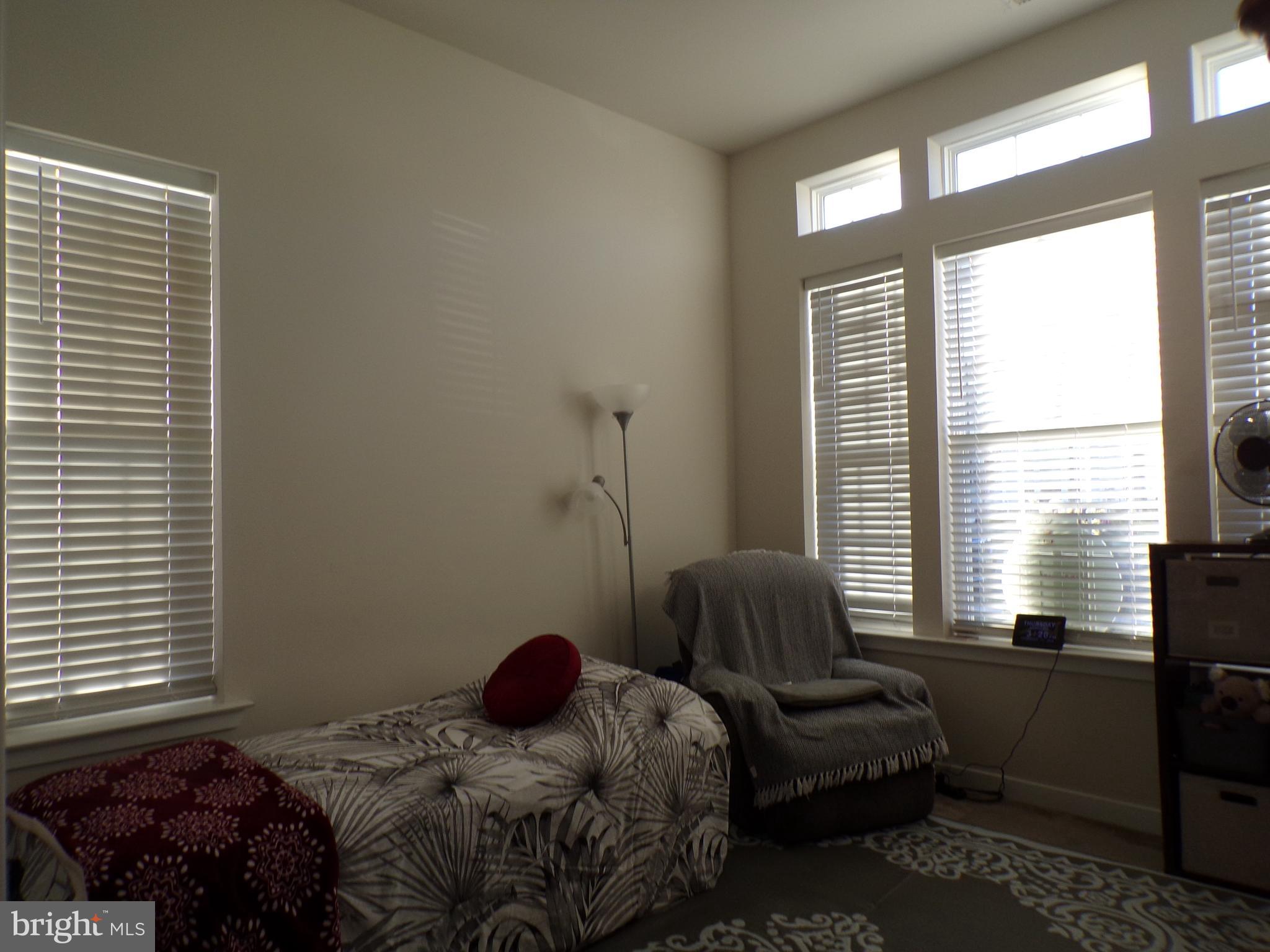 VENUE AT SMITHVILLE GREENE - Residential