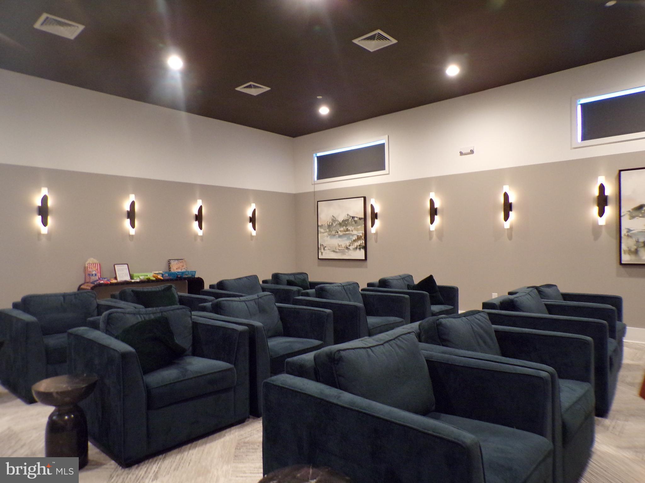 VENUE AT SMITHVILLE GREENE - Residential