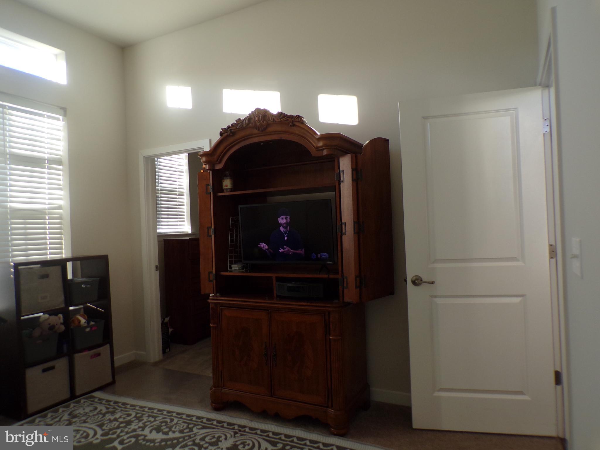 VENUE AT SMITHVILLE GREENE - Residential