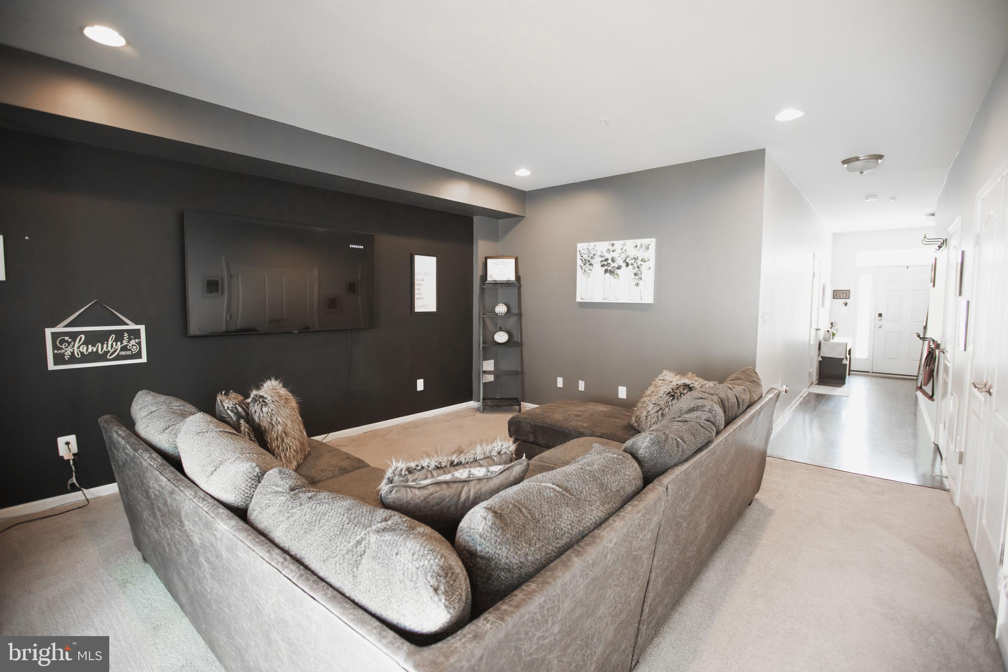 PRESERVE AT WINDLASS RUN - Residential