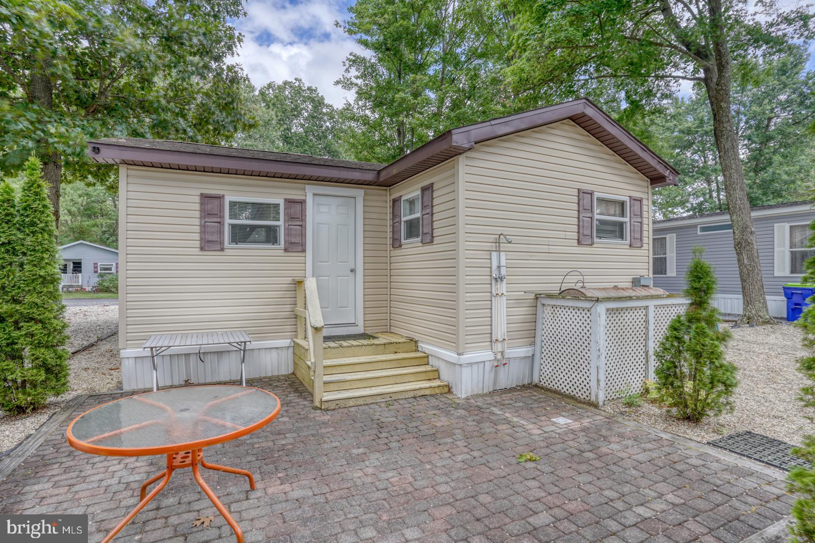 SUN RETREATS REHOBOTH BAY - Residential