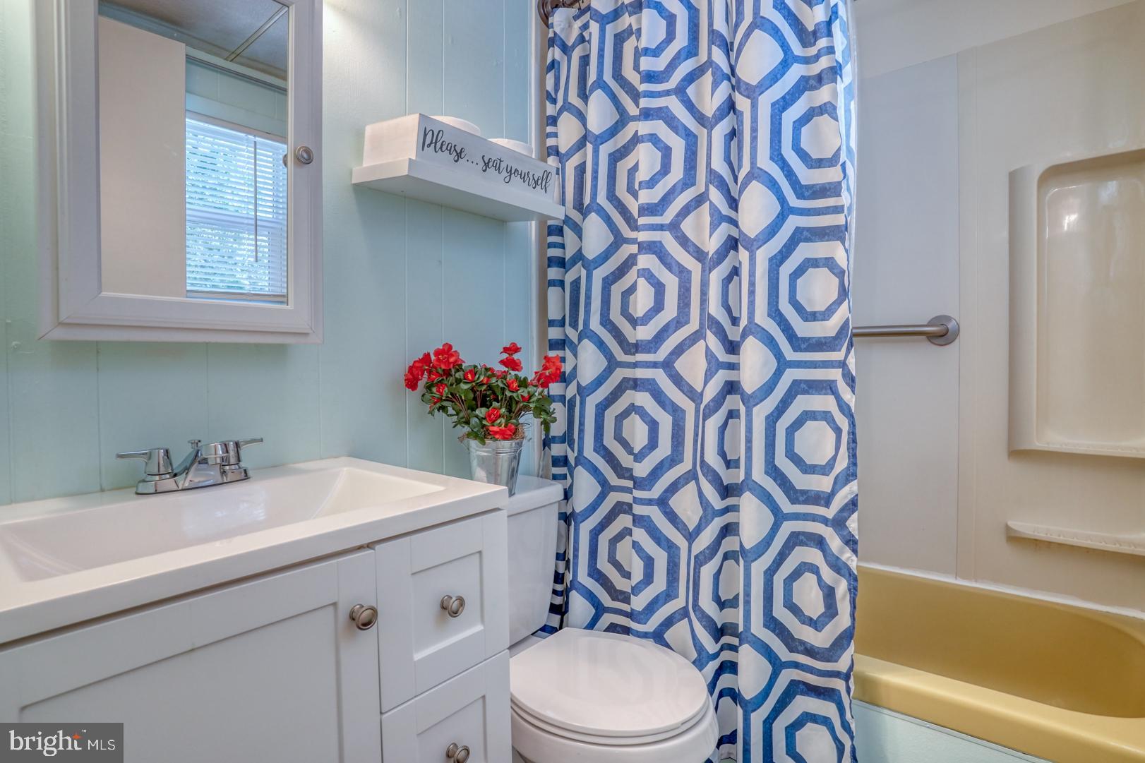 SUN RETREATS REHOBOTH BAY - Residential