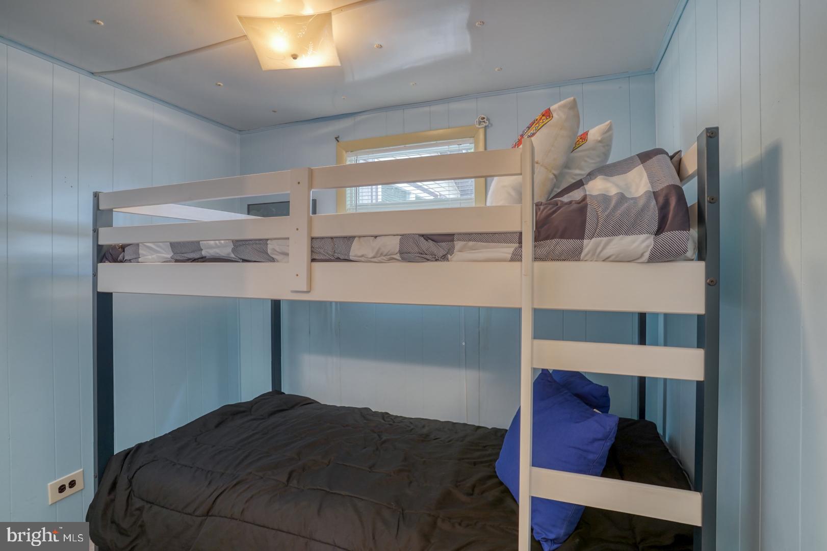 SUN RETREATS REHOBOTH BAY - Residential