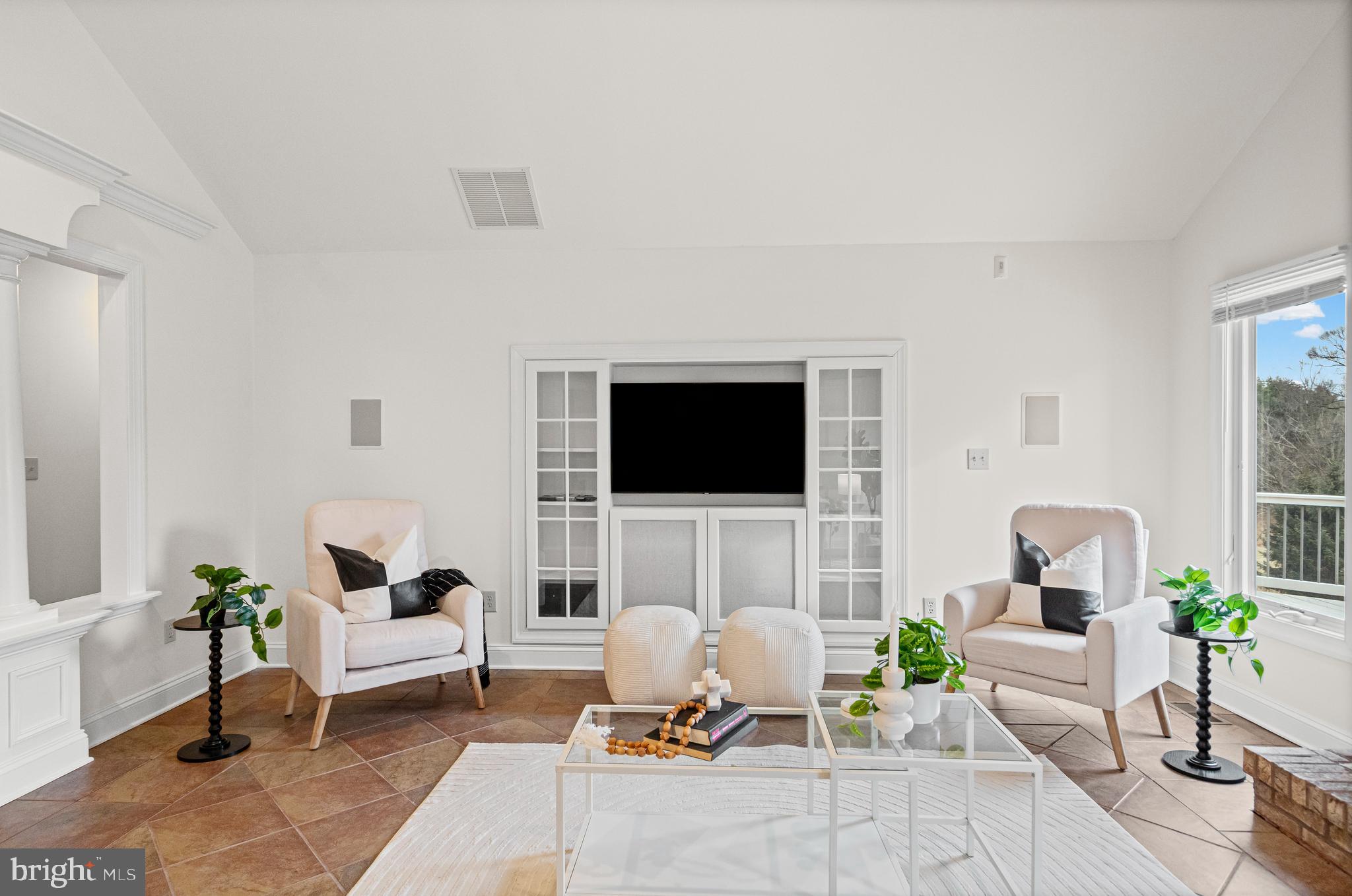 LONGFIELD ESTATES - Residential