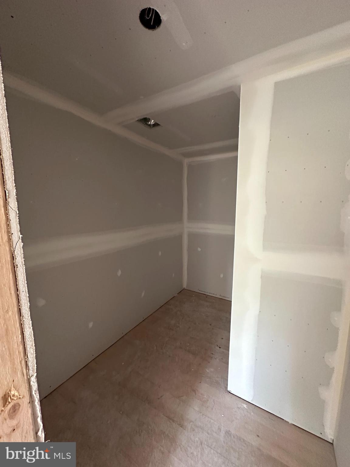 SHAWNEELAND - Residential