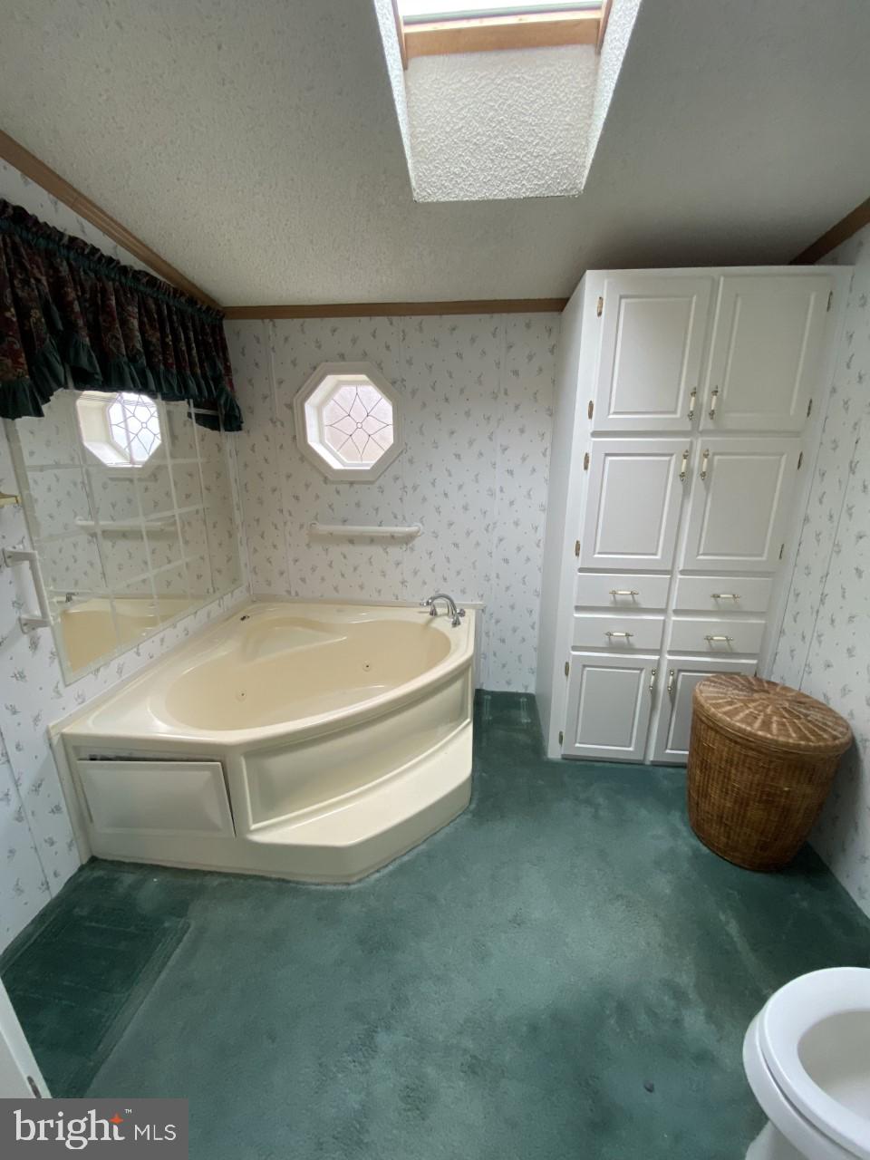 HARFORD MOBILE VILLAGE - Residential