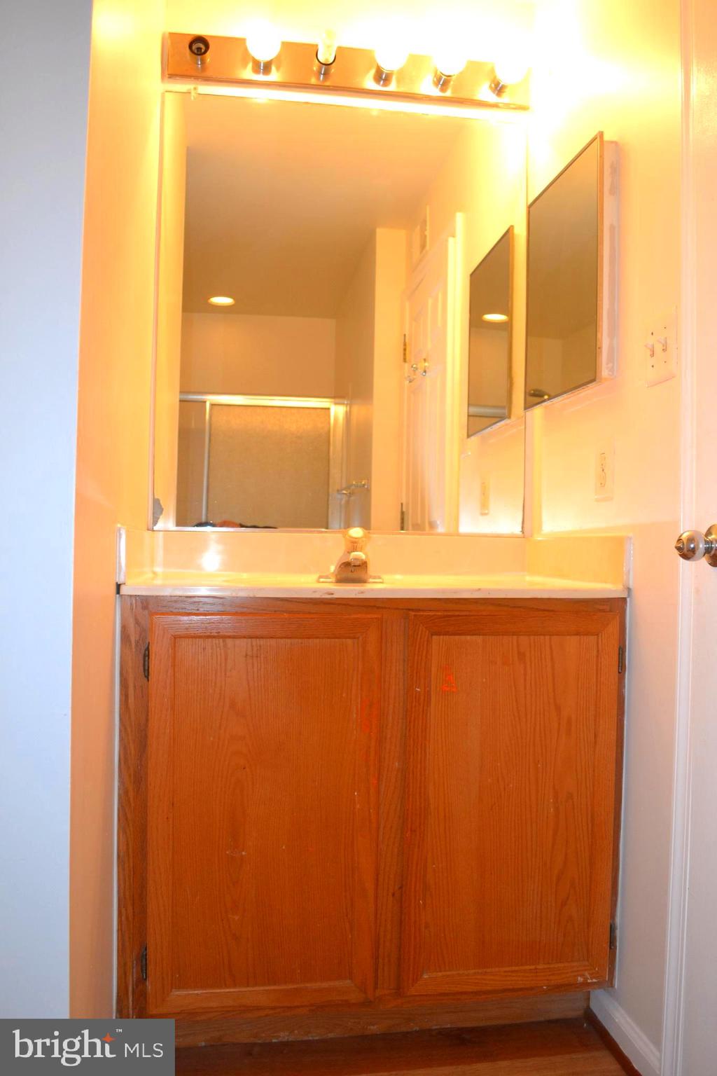AMBER RIDGE AT MILESTONE - Residential Lease