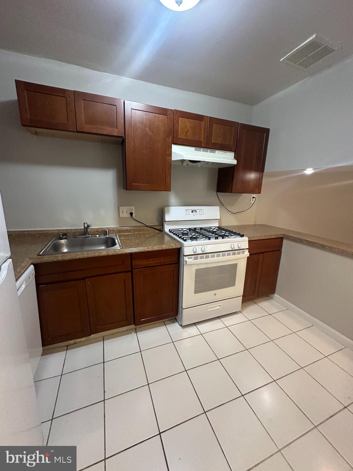 7980 AUDUBON AVENUE C3