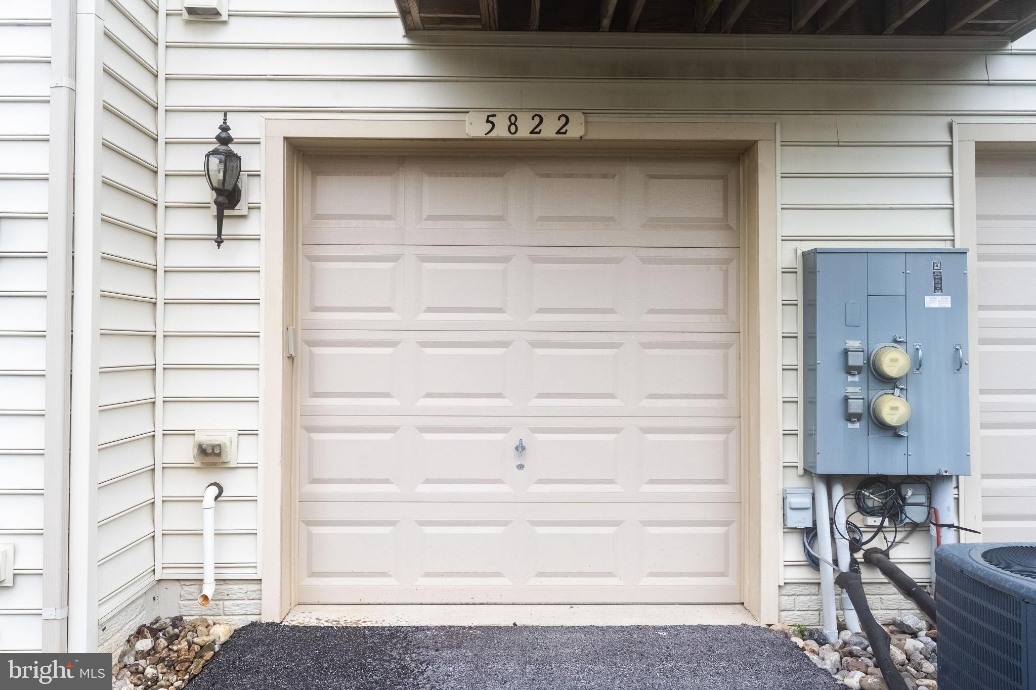 OAKDALE VILLAGE - Residential Lease