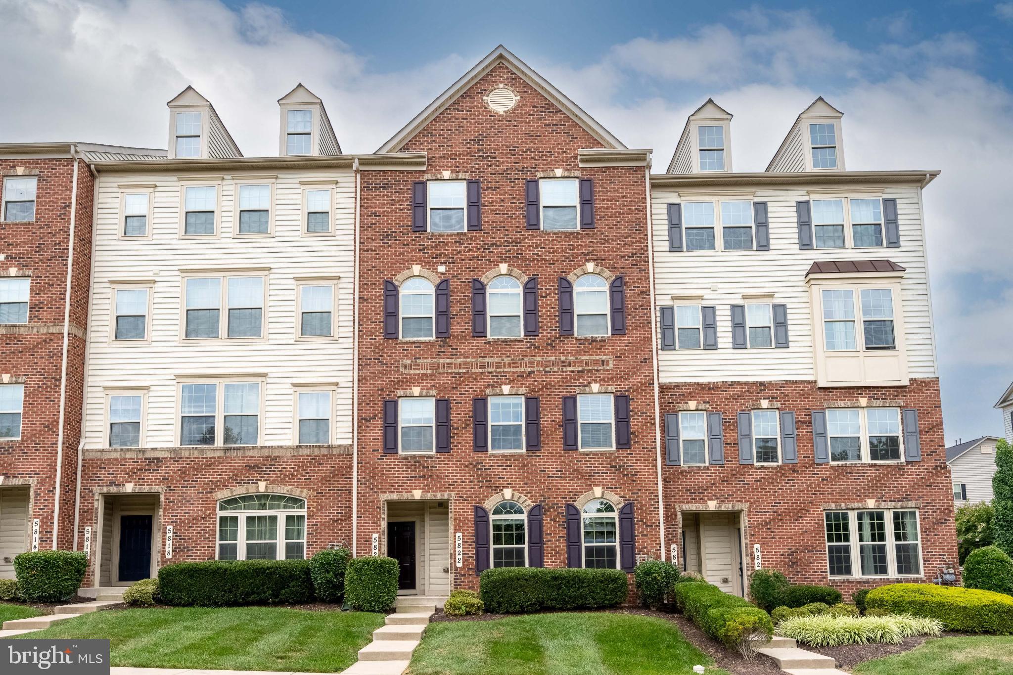 OAKDALE VILLAGE - Residential Lease