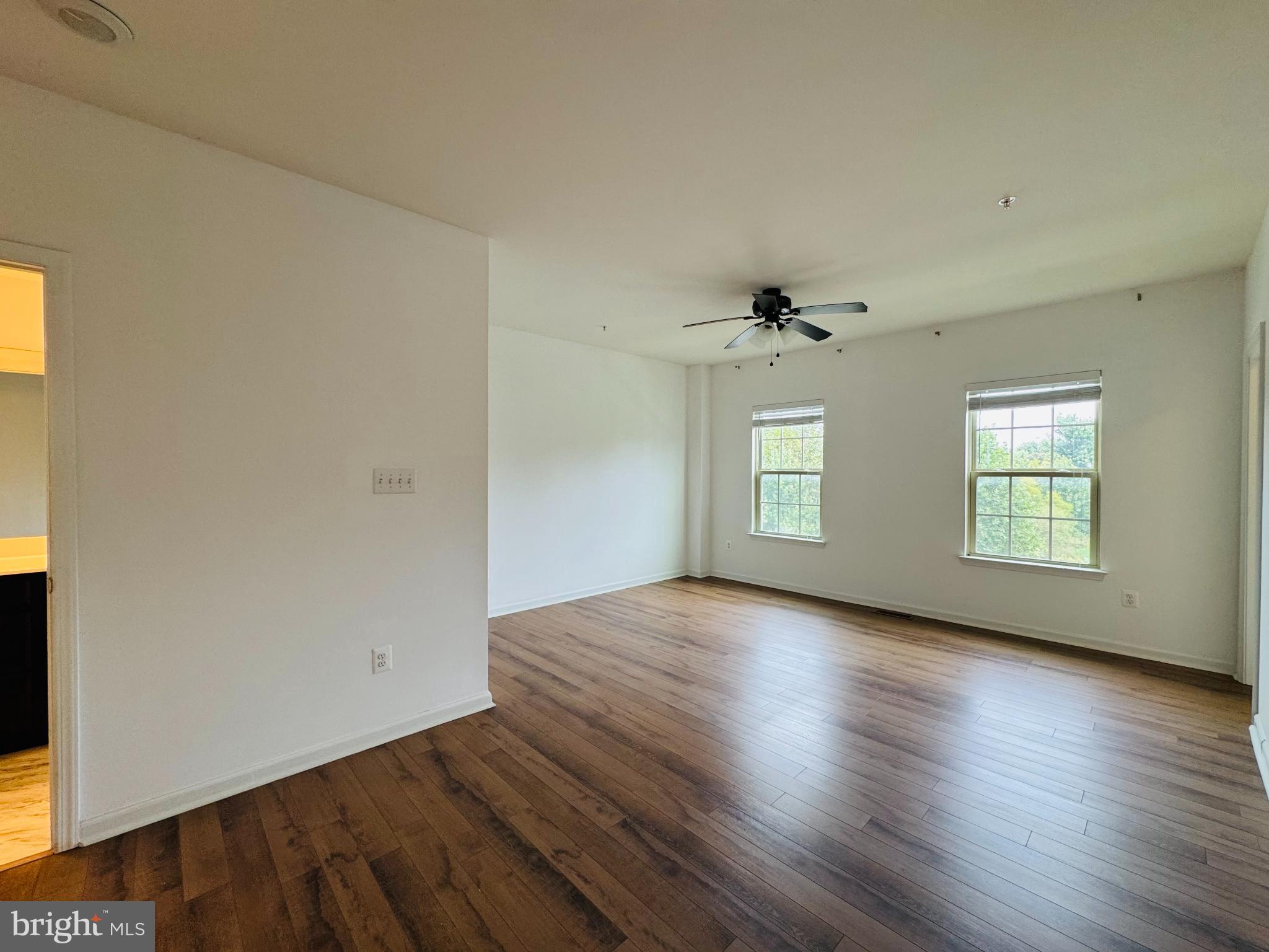 OAKDALE VILLAGE - Residential Lease