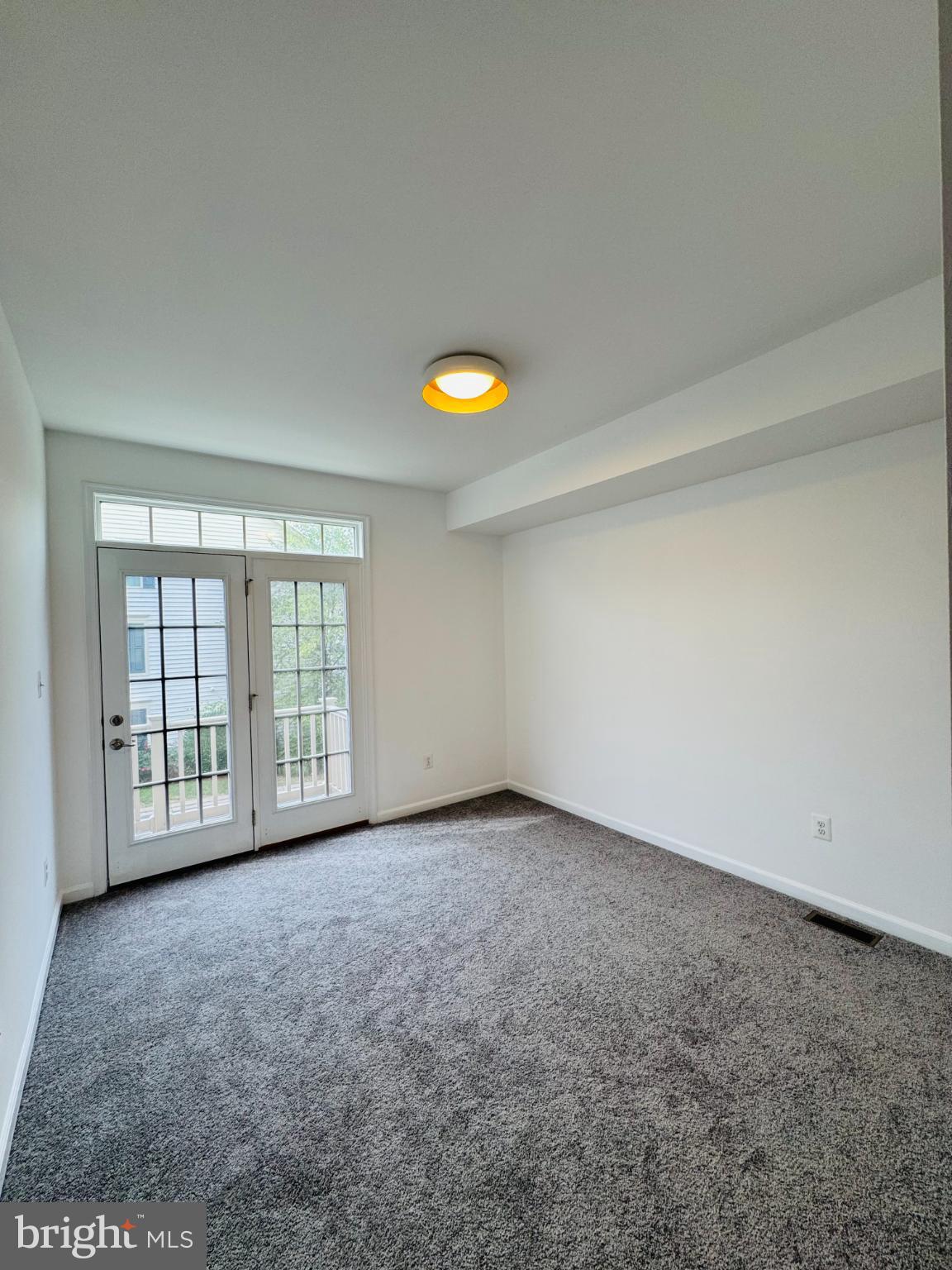 OAKDALE VILLAGE - Residential Lease