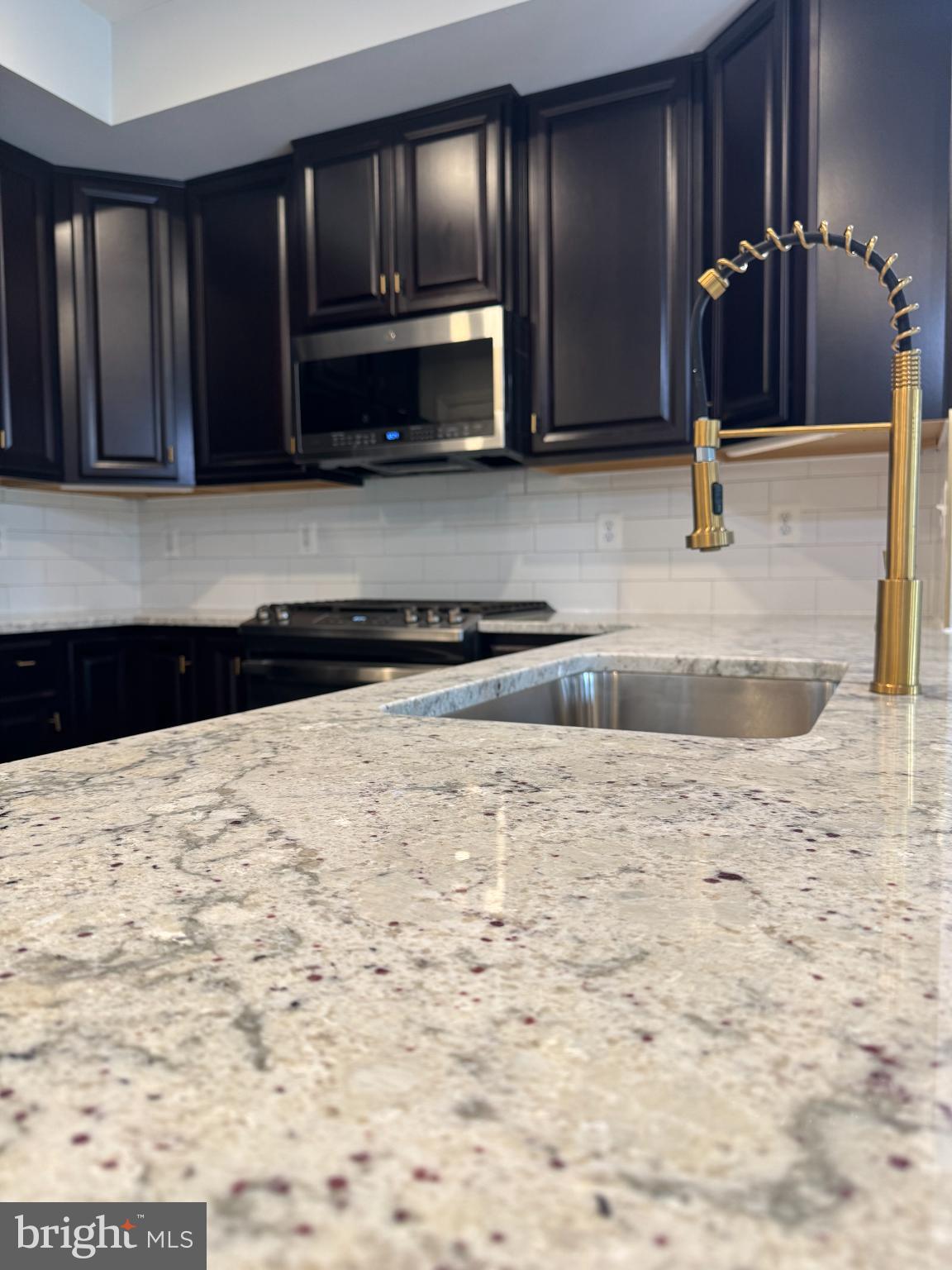 OAKDALE VILLAGE - Residential Lease