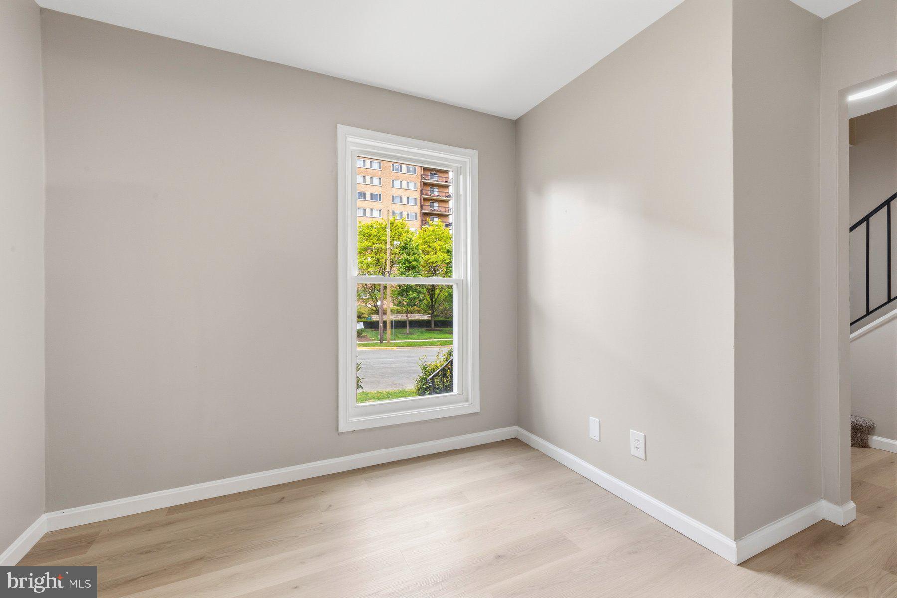 WOODSIDE VILLAGE - Residential