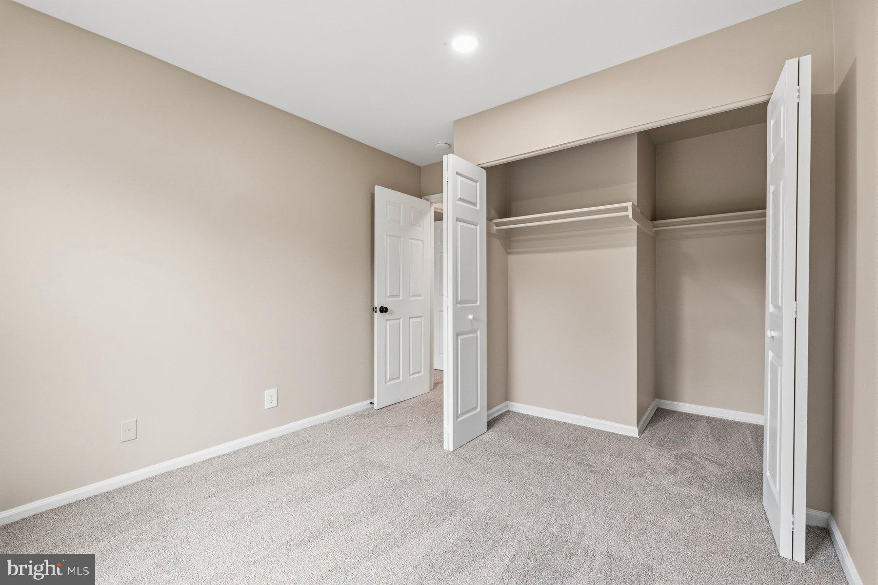 WOODSIDE VILLAGE - Residential