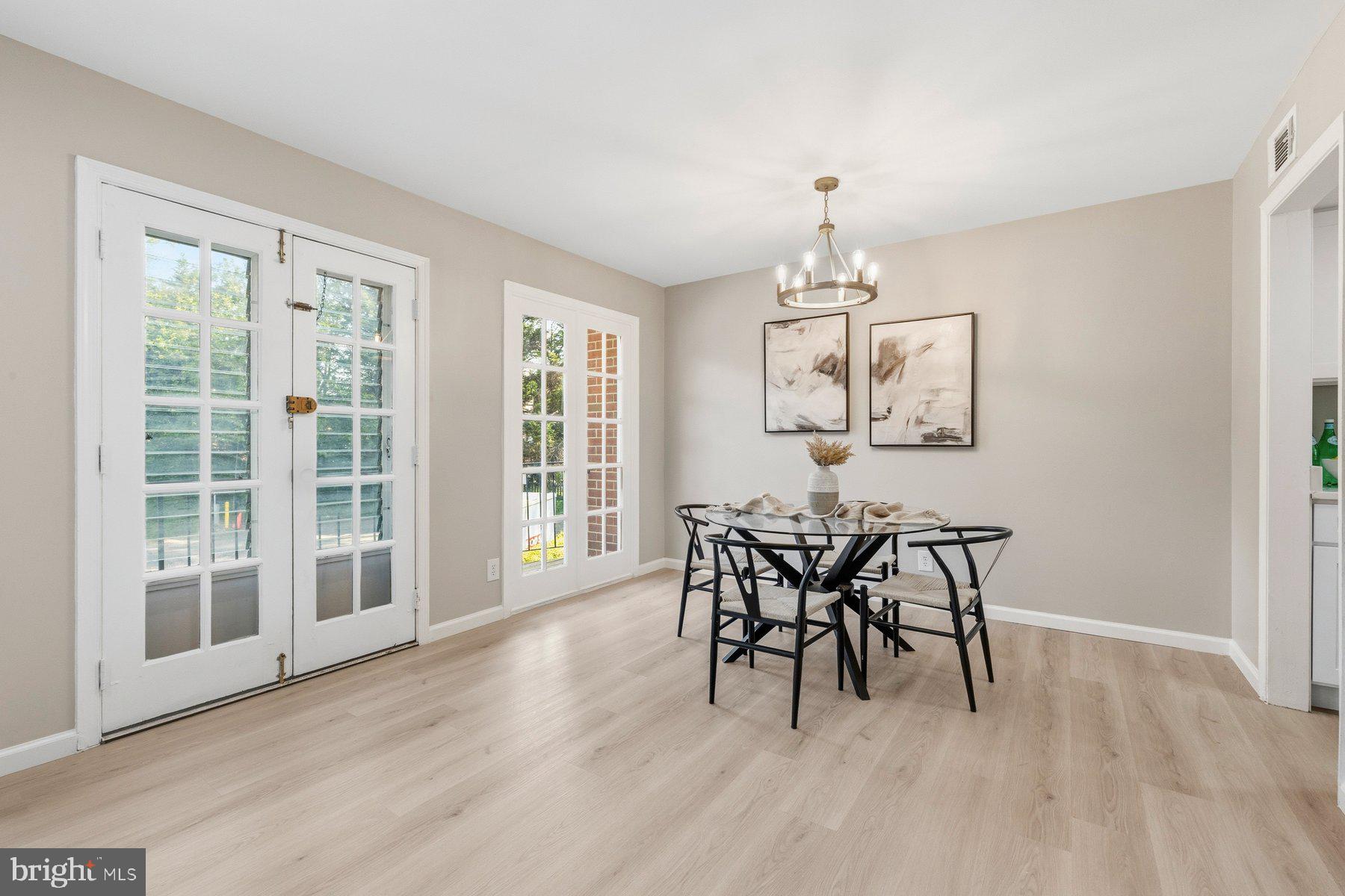 WOODSIDE VILLAGE - Residential