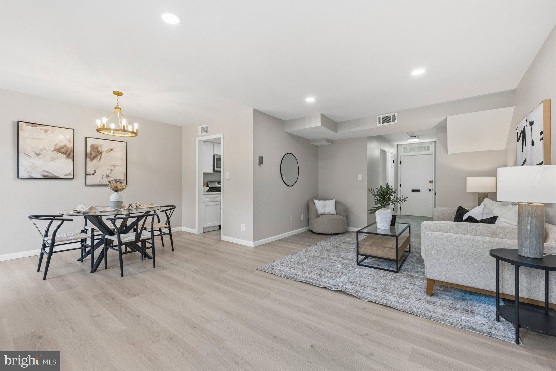 WOODSIDE VILLAGE - Residential