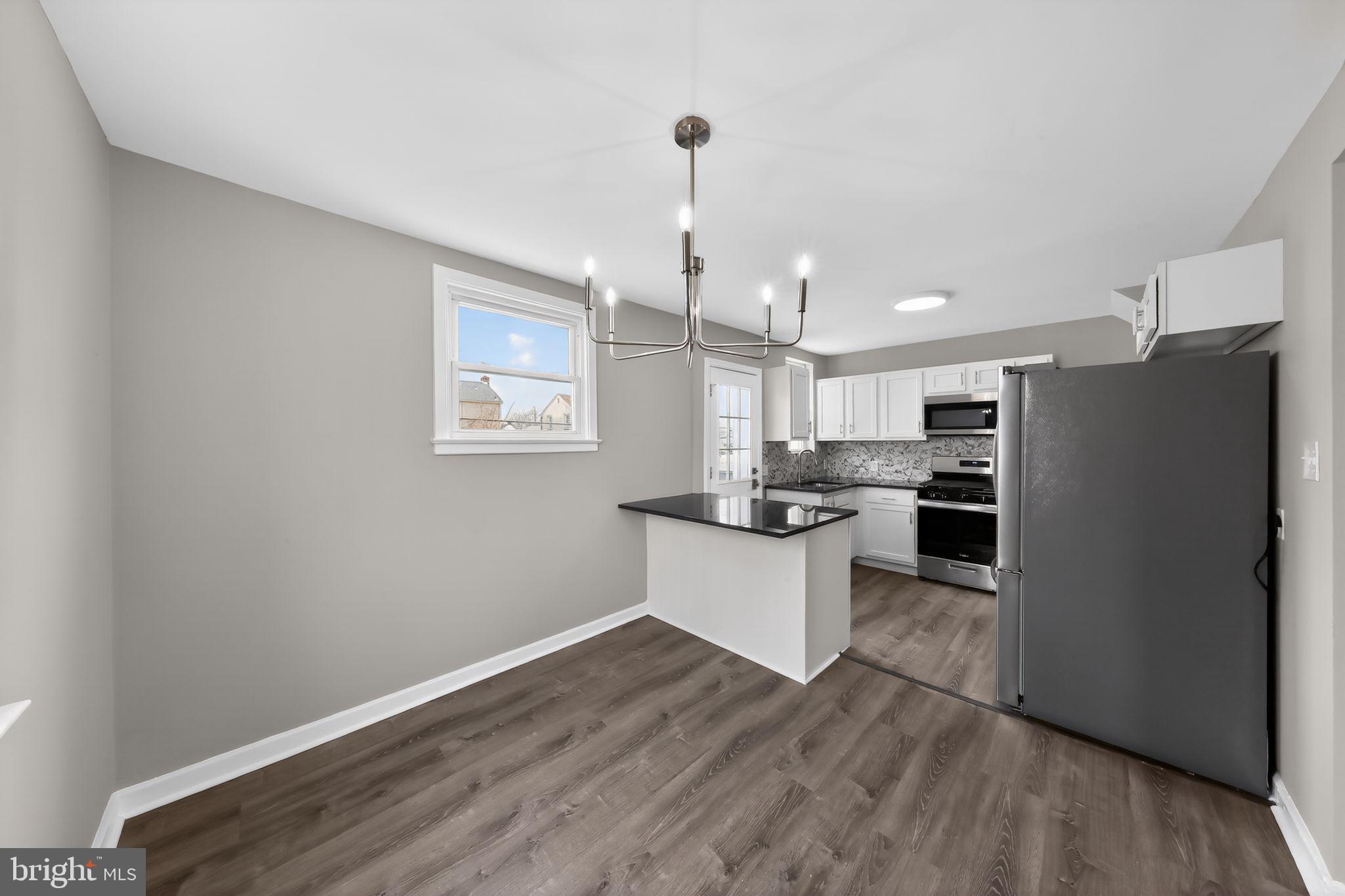 COLLINS PARK - Residential