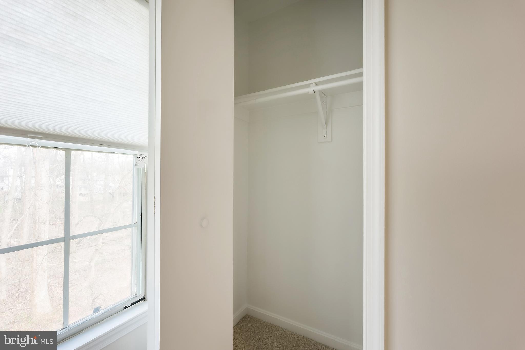 SILVER SPRING - Residential Lease