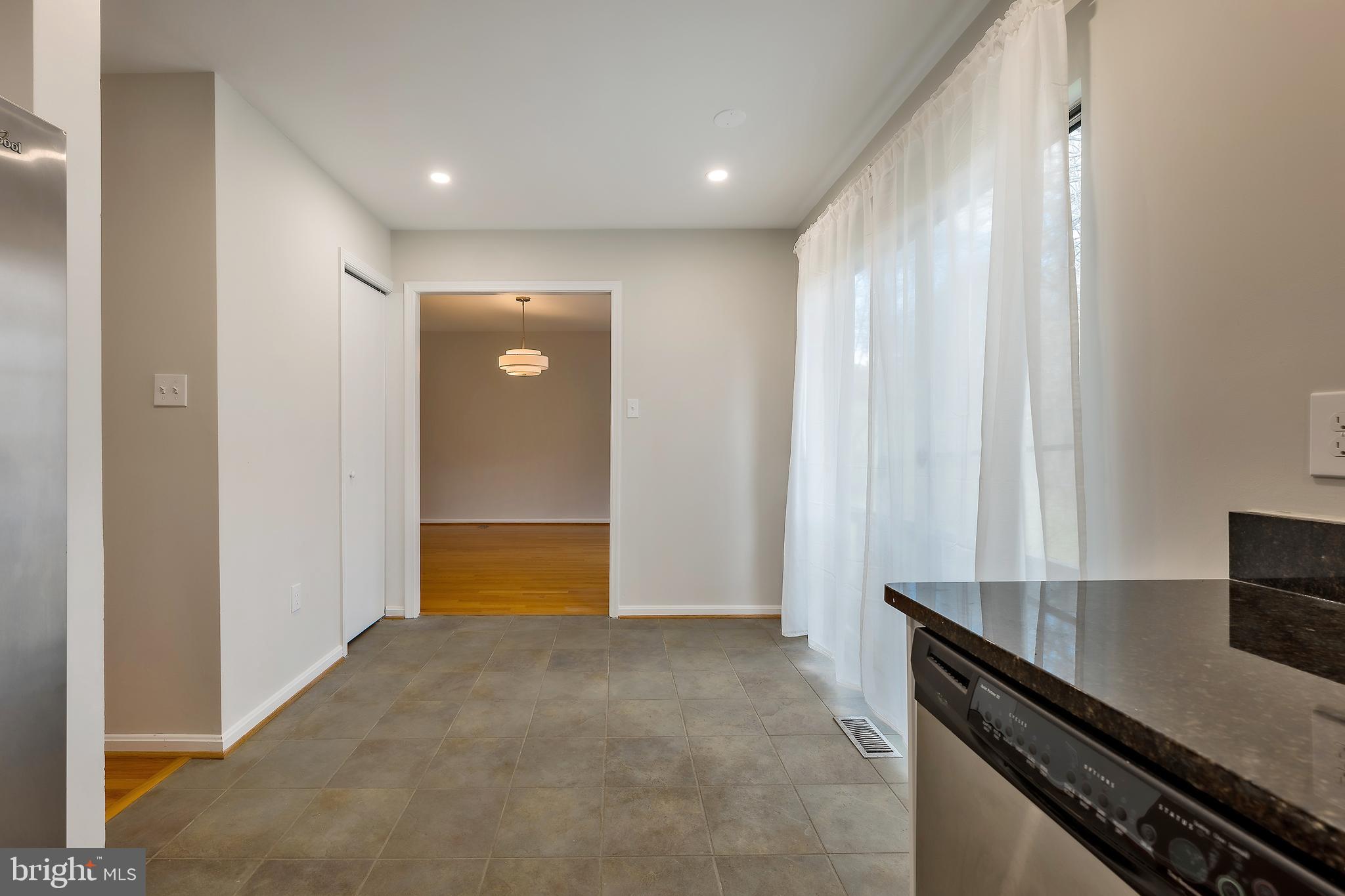 SILVER SPRING - Residential Lease