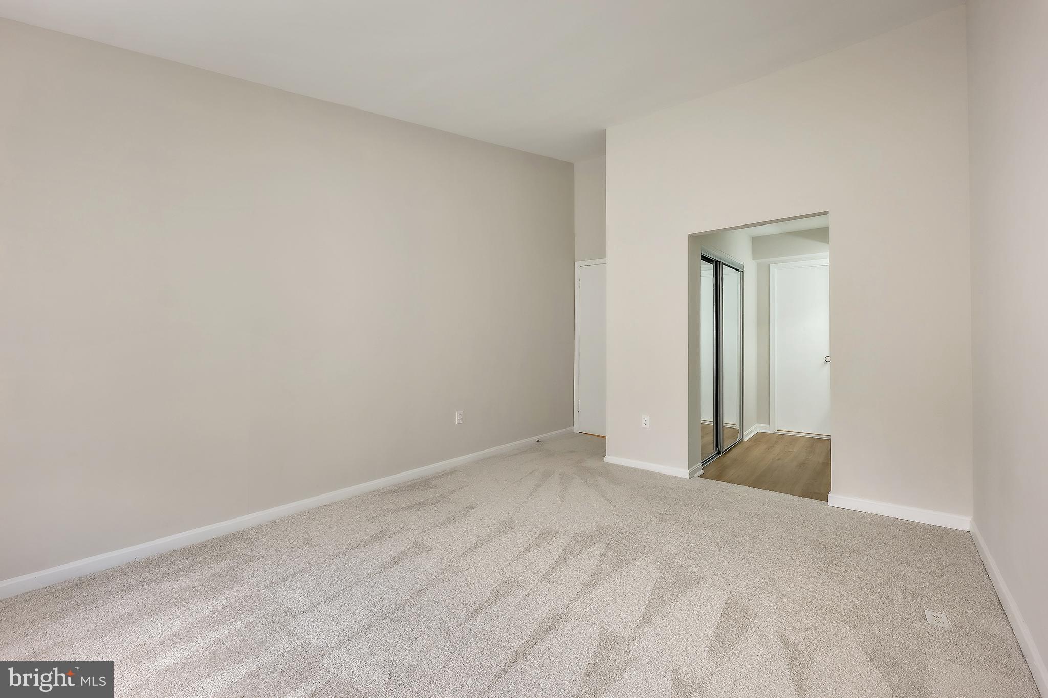 SILVER SPRING - Residential Lease