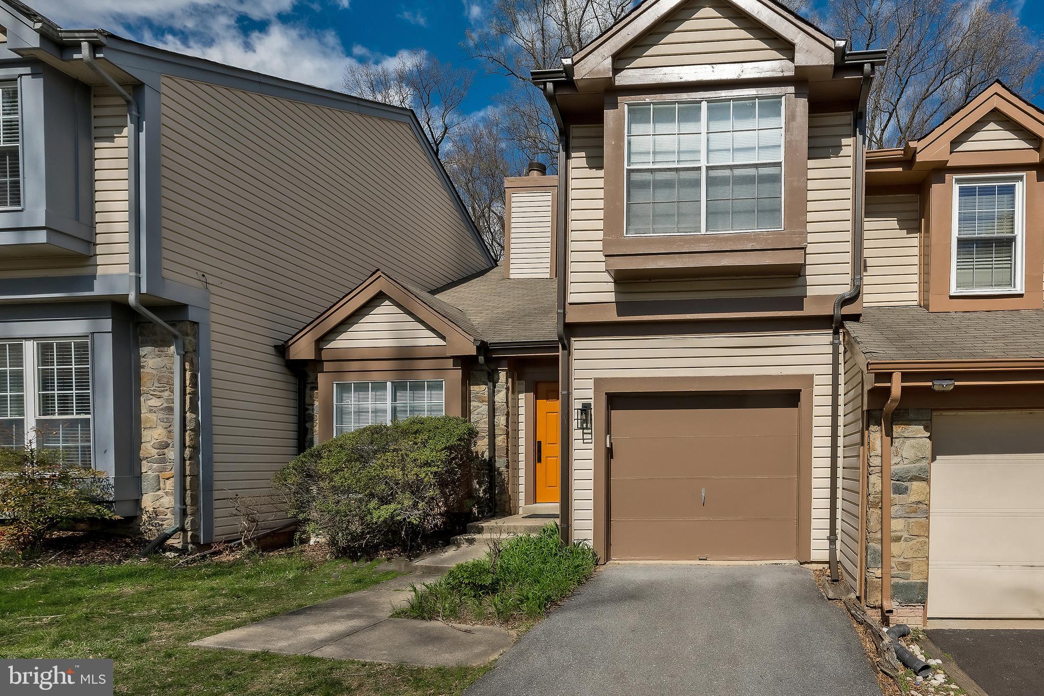 SILVER SPRING - Residential Lease