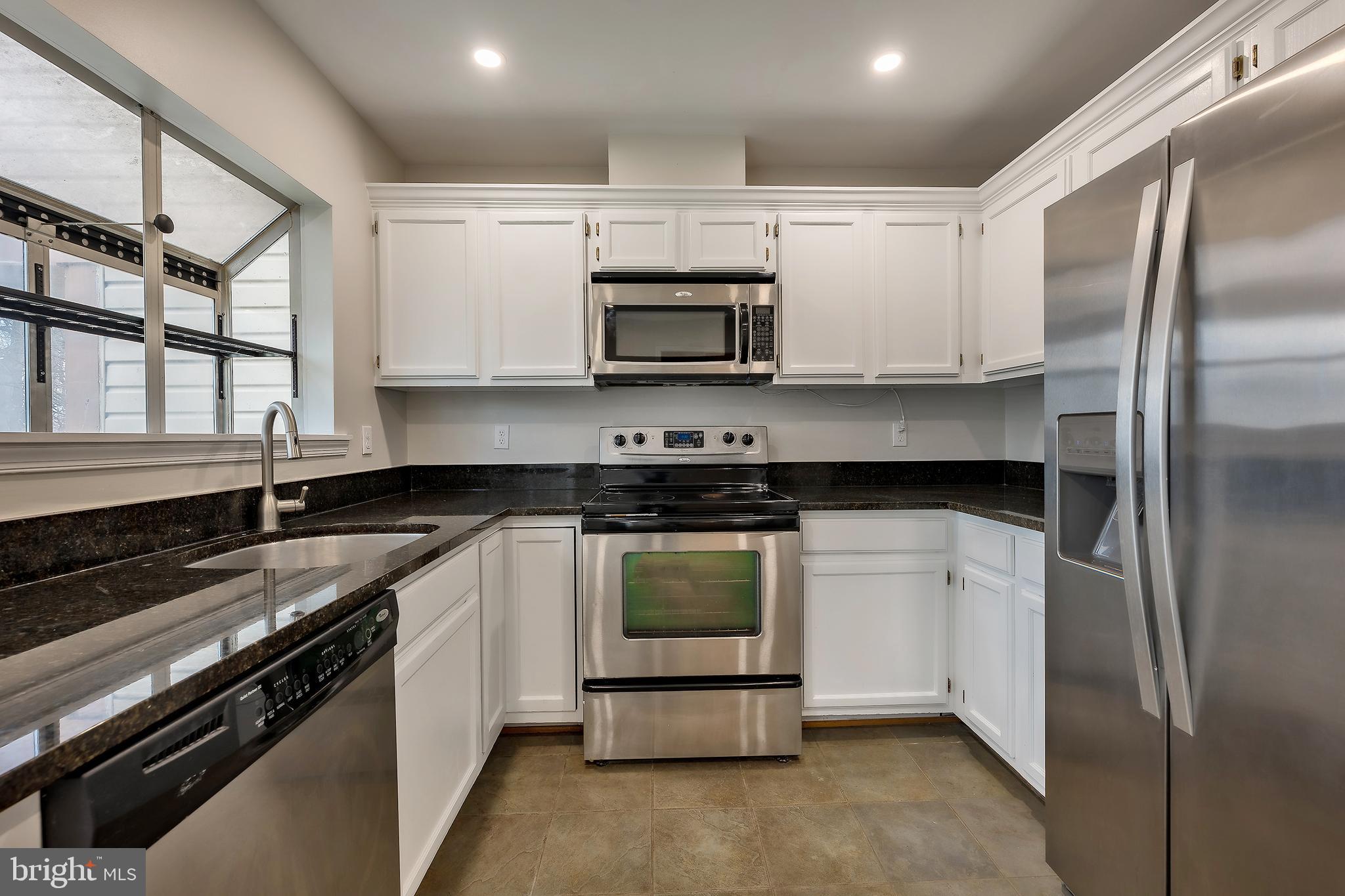 SILVER SPRING - Residential Lease