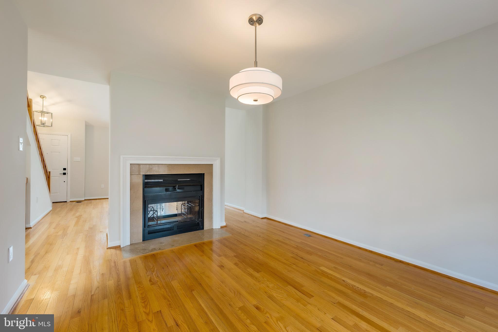 SILVER SPRING - Residential Lease