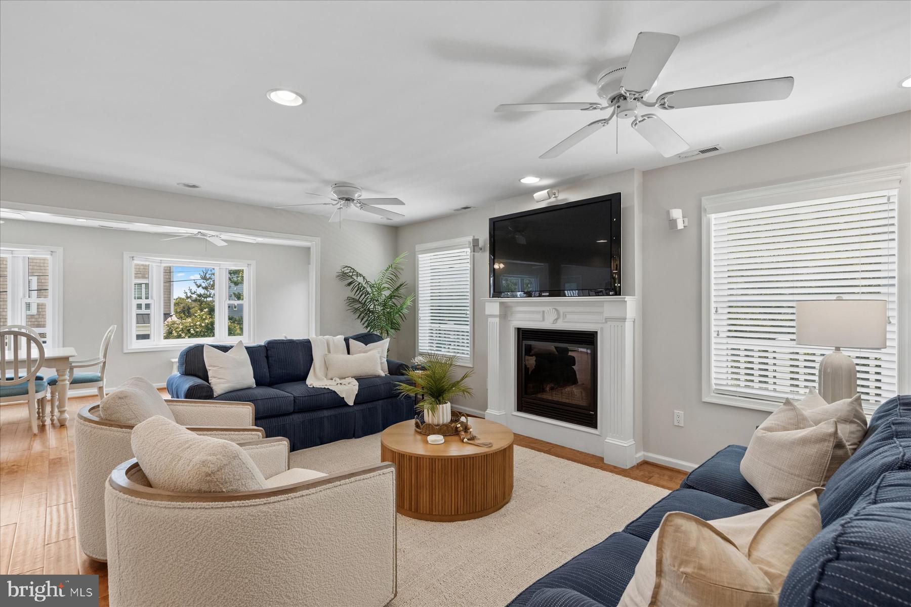 39 DUNE ROAD