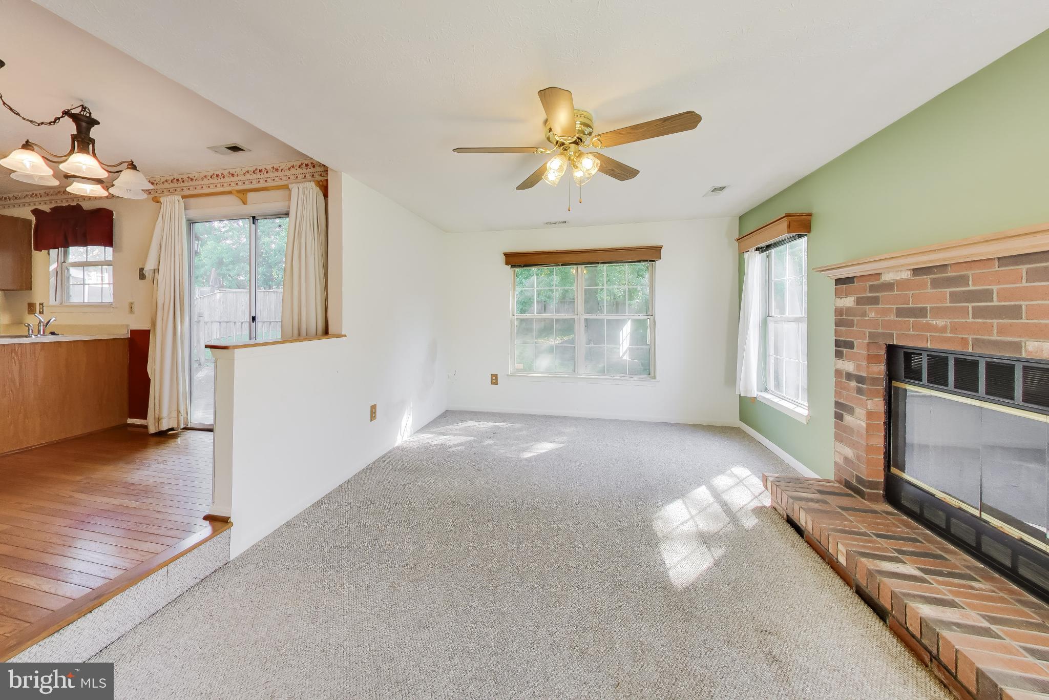 SHANNON SQUARE - Residential