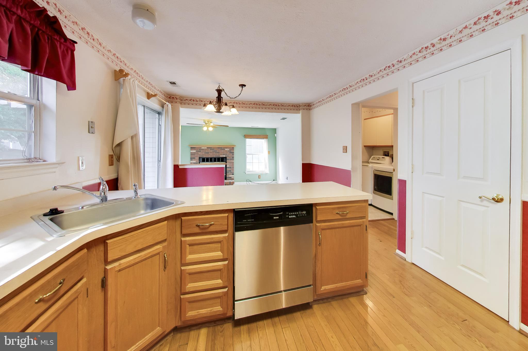 SHANNON SQUARE - Residential