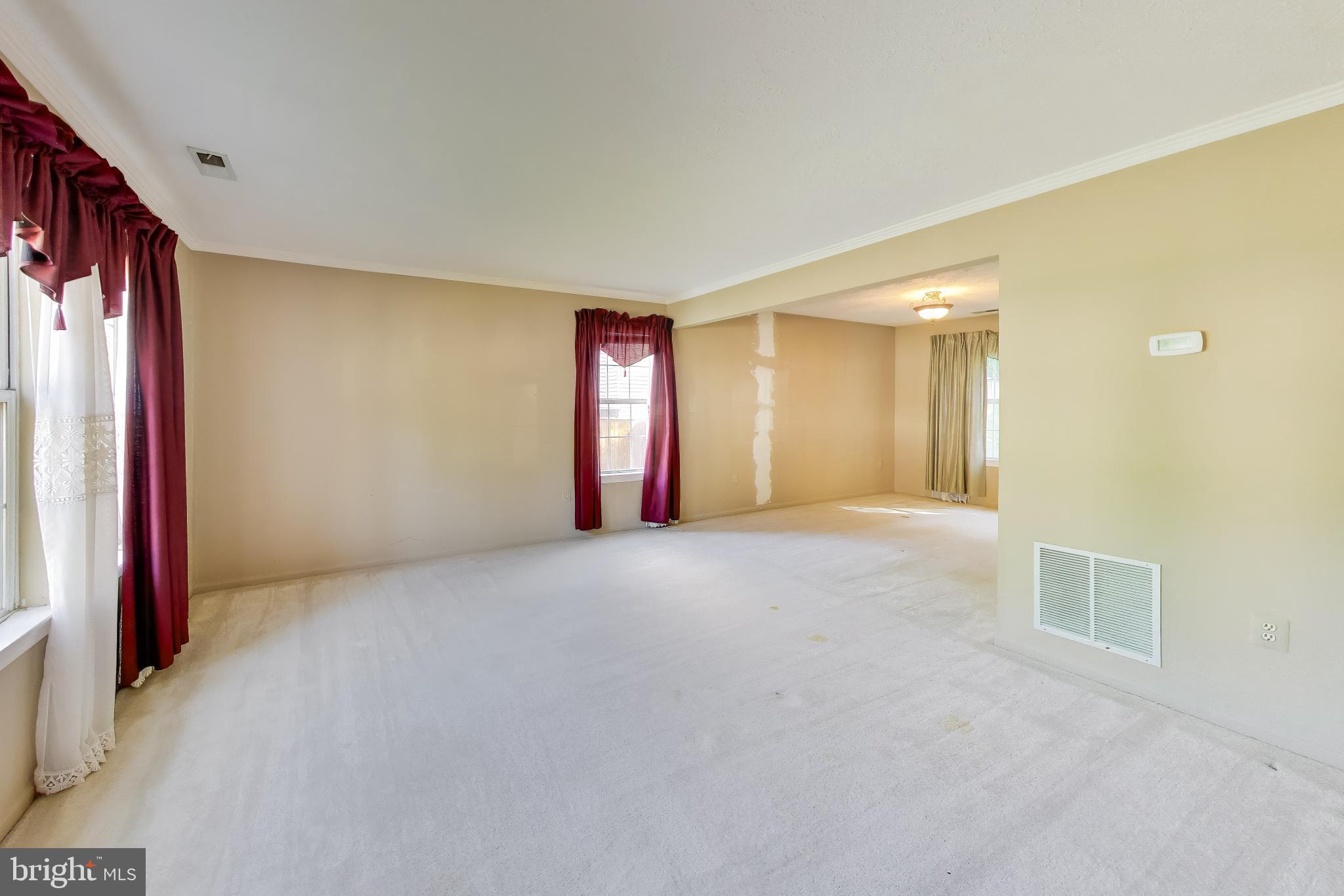 SHANNON SQUARE - Residential