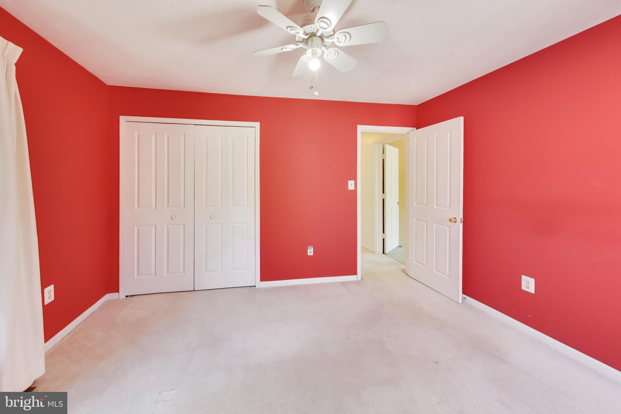 SHANNON SQUARE - Residential