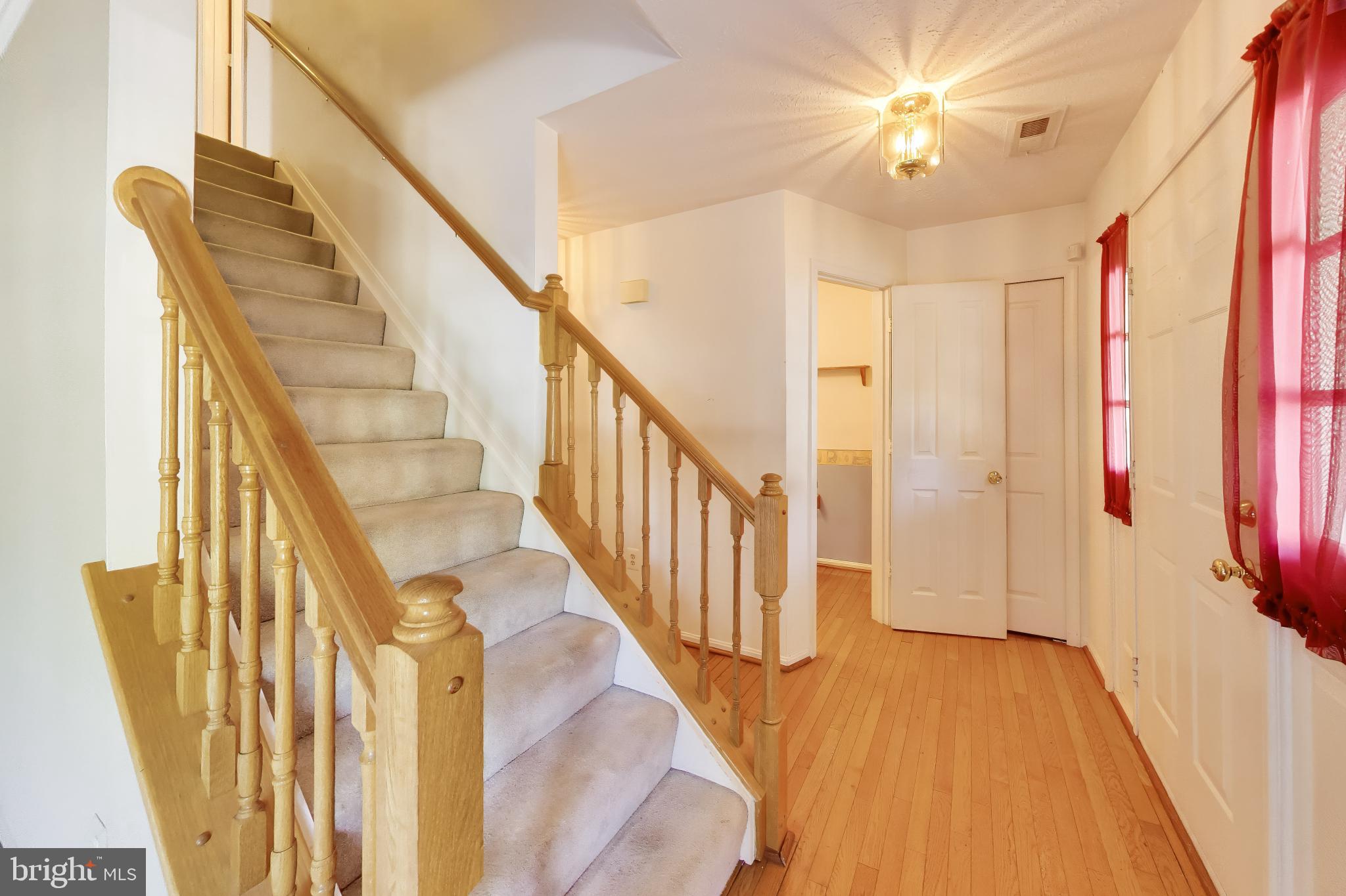 SHANNON SQUARE - Residential