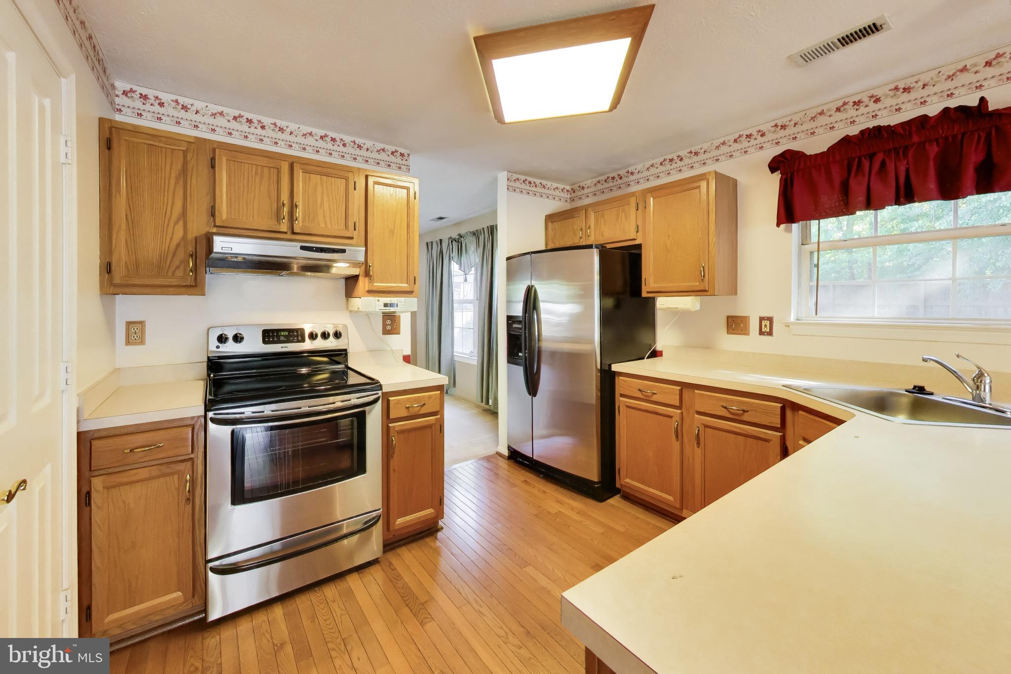 SHANNON SQUARE - Residential