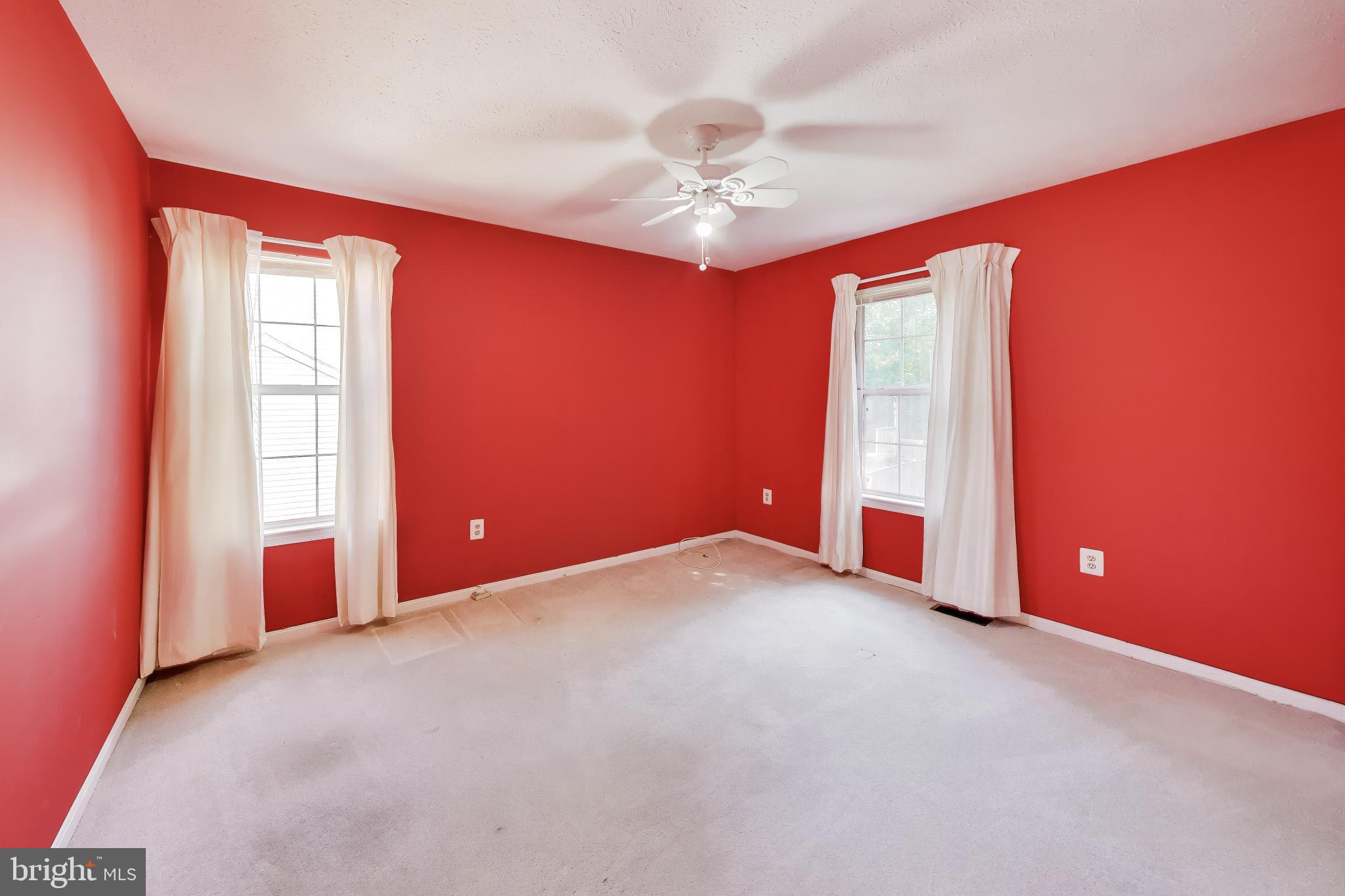SHANNON SQUARE - Residential