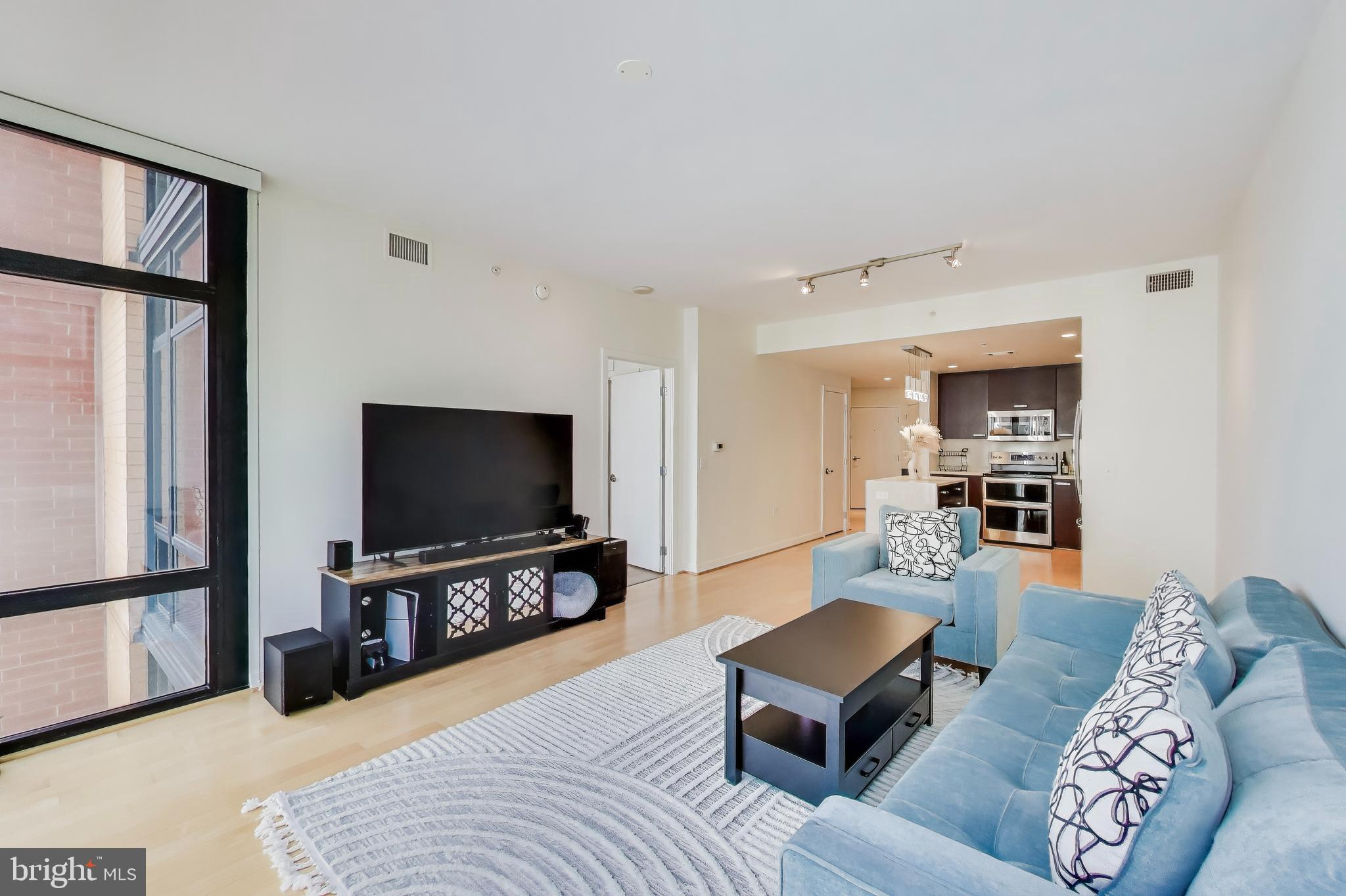 1010 MASSACHUSETTS AVENUE NW 805