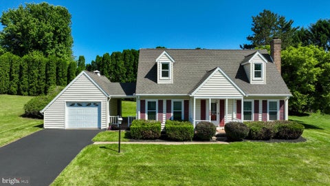 Homes For Sale - 123 Westview Drive<br/> York County, SHREWSBURY, PA 17361