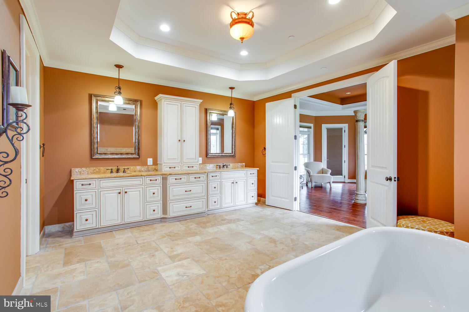 REGULARS - Residential