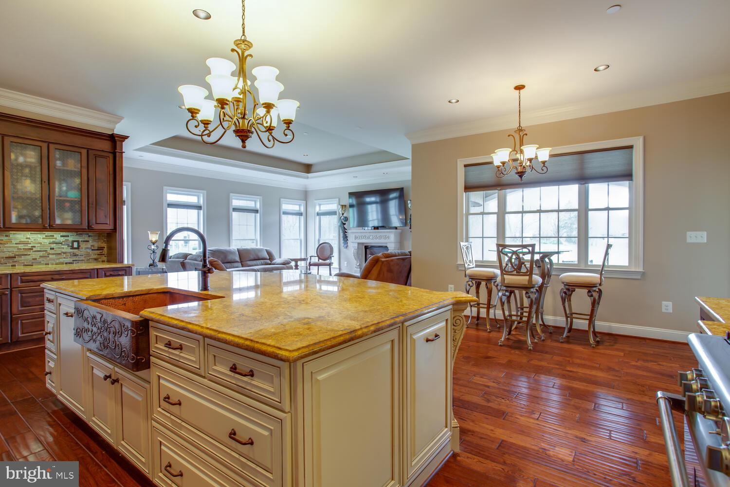 REGULARS - Residential