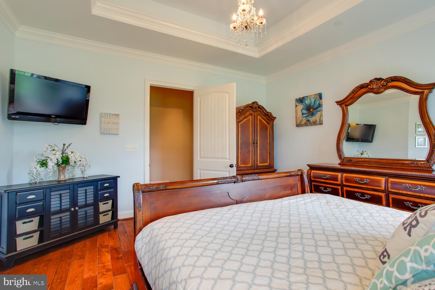 REGULARS - Residential