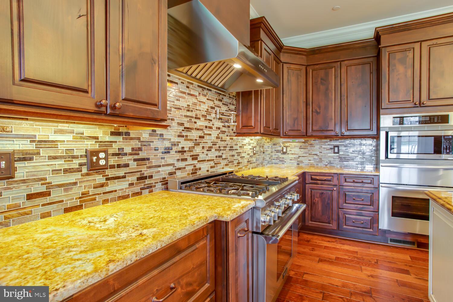 REGULARS - Residential