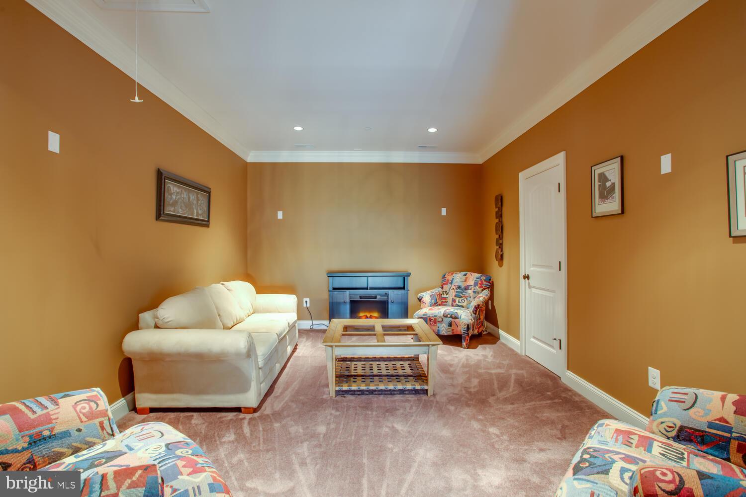 REGULARS - Residential