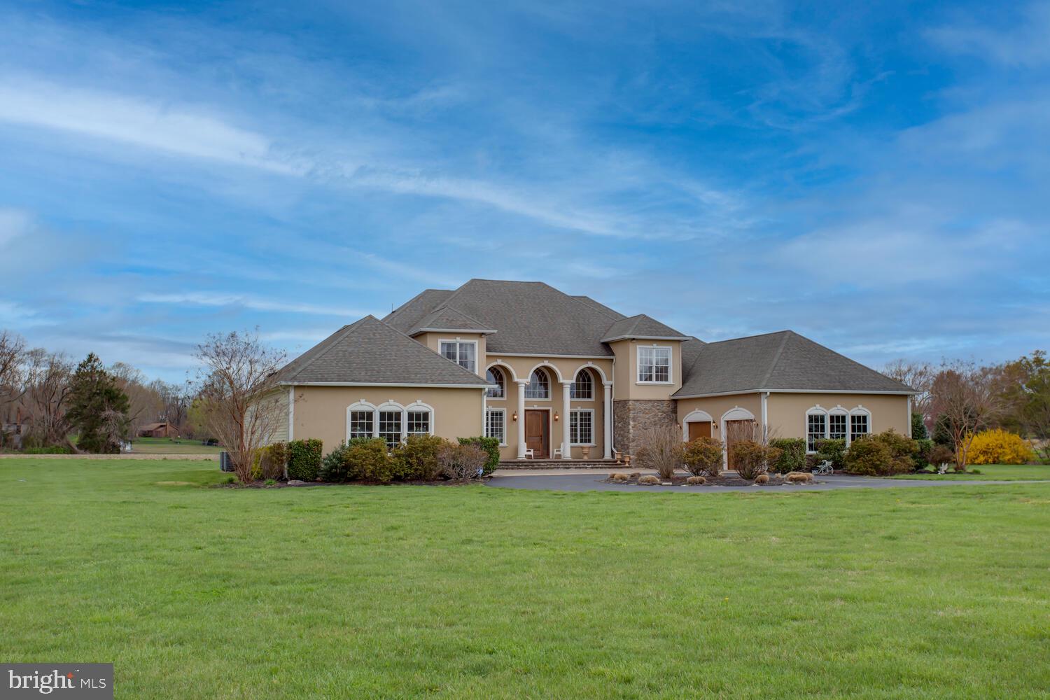 REGULARS - Residential