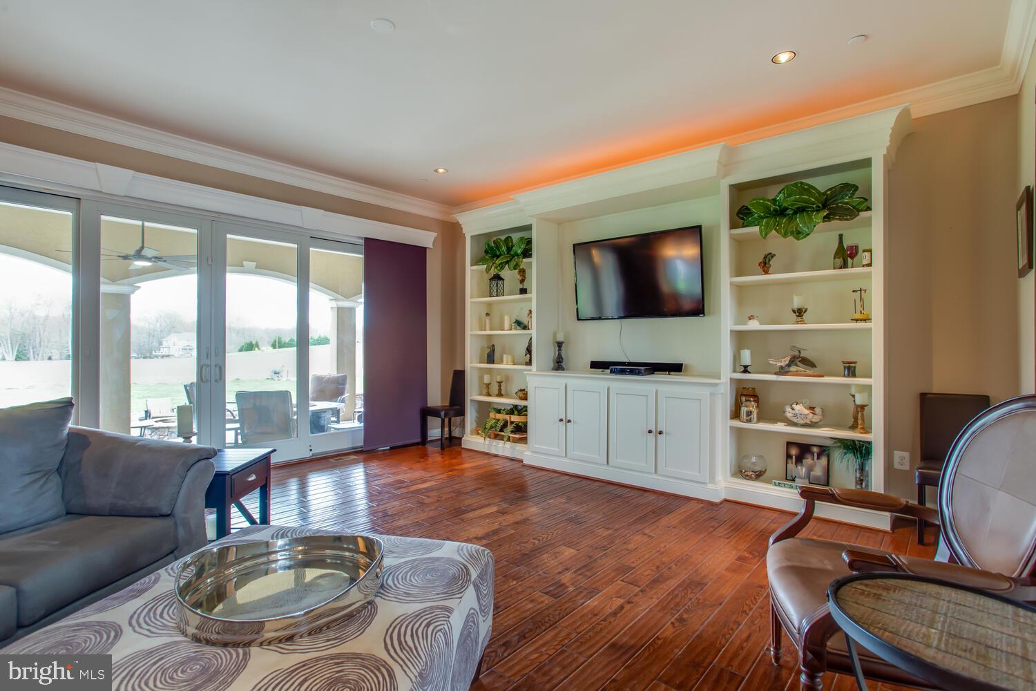 REGULARS - Residential