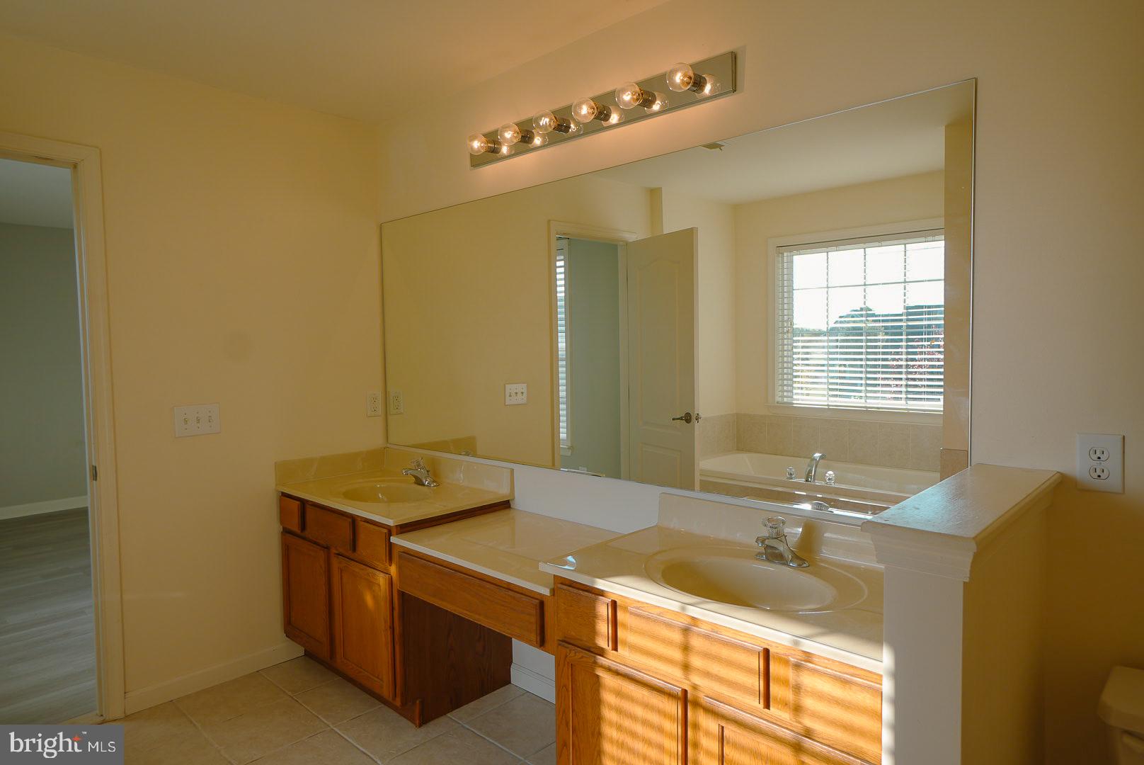 PINEHURST VILLAGE - Residential